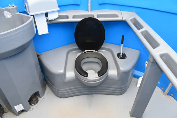 Best Luxury portable toilet rental  in Elim, PA